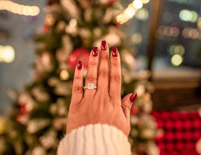 A Christmas to Remember: Ring Choices for Your Proposal
