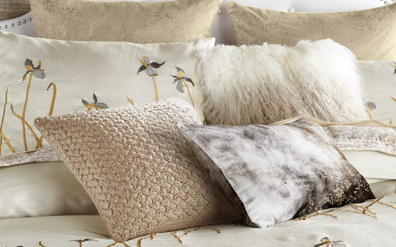 Chic Pillows and Blankets for Your Home