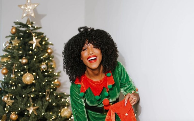 Holiday Home Decor and Hosting Tips with Aisha Beau