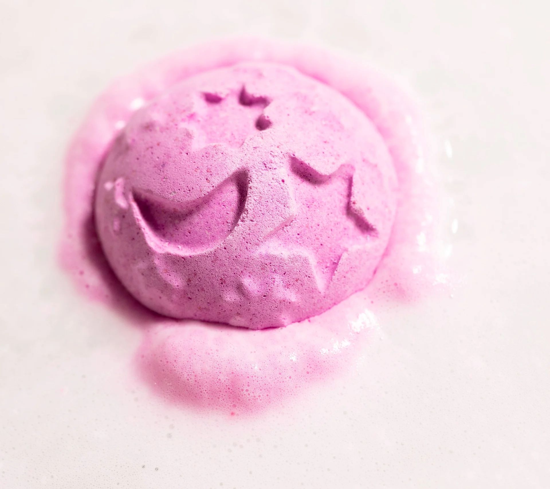 bath-bubble-bath-bombs-bath-salts-to-try-