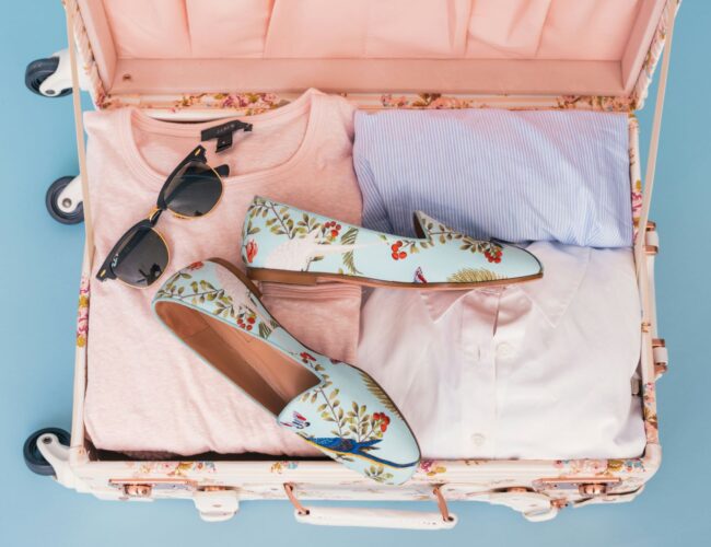How to Pack Light When Traveling