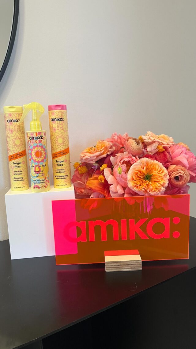 Our Beauty Editor went to the @amika launch event for their new Frizz-Me-Not Hydrating Anti-Frizz Treatment, and its partners in crime, Forget Frizz Shampoo and Conditioner at the @thenomosoho! Thanks for having us! 🥰
#amika #beauty #productlaunch #beautyevent #nyc