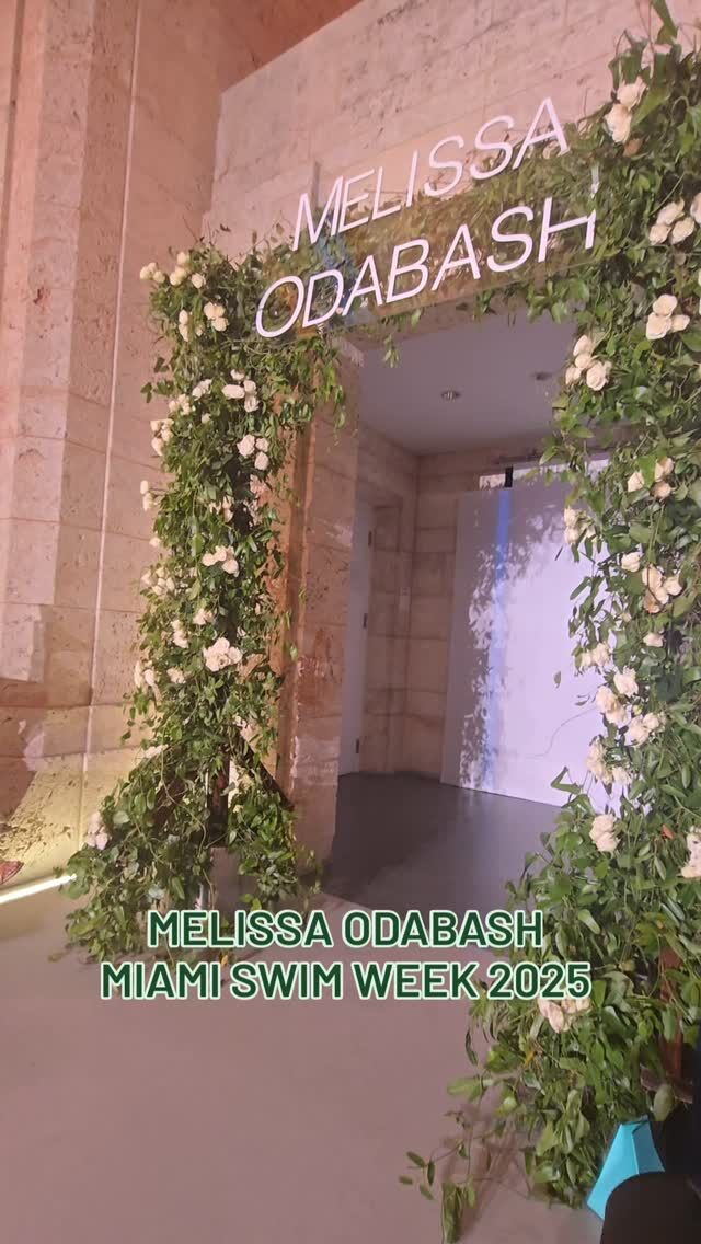 Last night @melissaodabash held her much anticipated anniversary runway show during #miamiswimweek at The Bass Museum of Art. 

Celebrating 25 years of timeless style the show featured a curated selection of Ms. Odabash's most iconic designs—statement swimsuits, elegant accessories, breezy beach dresses, and standout pieces from her signature Après-Plage collection. Inspired by the effortless glamour of Marrakech, these versatile dresses transition seamlessly from day to night.

While every model looked effortlessly chic, we were pleasantly surprised to see model @kellybensimon walking the show looking amazing as always. 

What so you think about the show? Comment below.

XOXO,
#yourfashionbestie 
.
.
.
.
#melissaodabash #runway #ｍodels #swimweek #xoxofashionmag